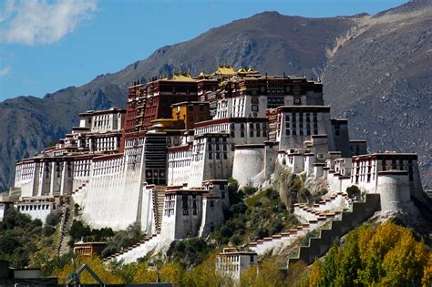 Le Palais du Potala ! Symbole de la spiritualité tibétaine et trésor architectural grandiose !